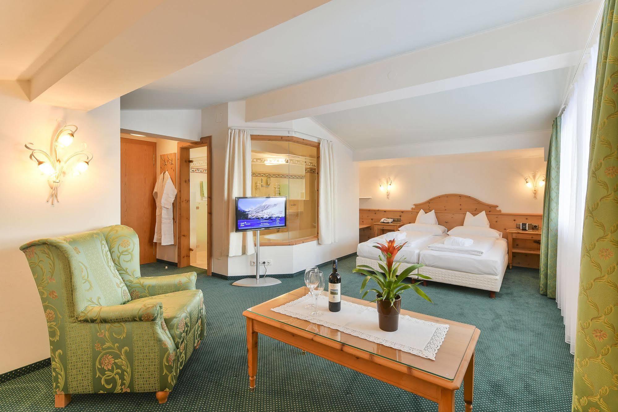 Hotel Schwarzwand Лех-ам-Арльберг Екстер'єр фото